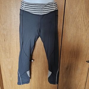 Lululemon grey with white capris. Size 6
